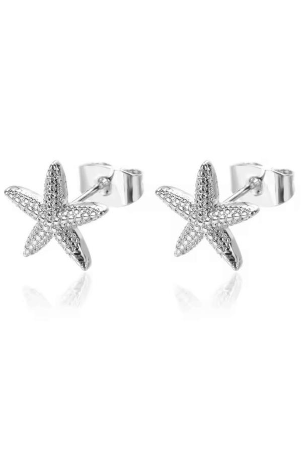 Starfish-shaped silver stud earrings